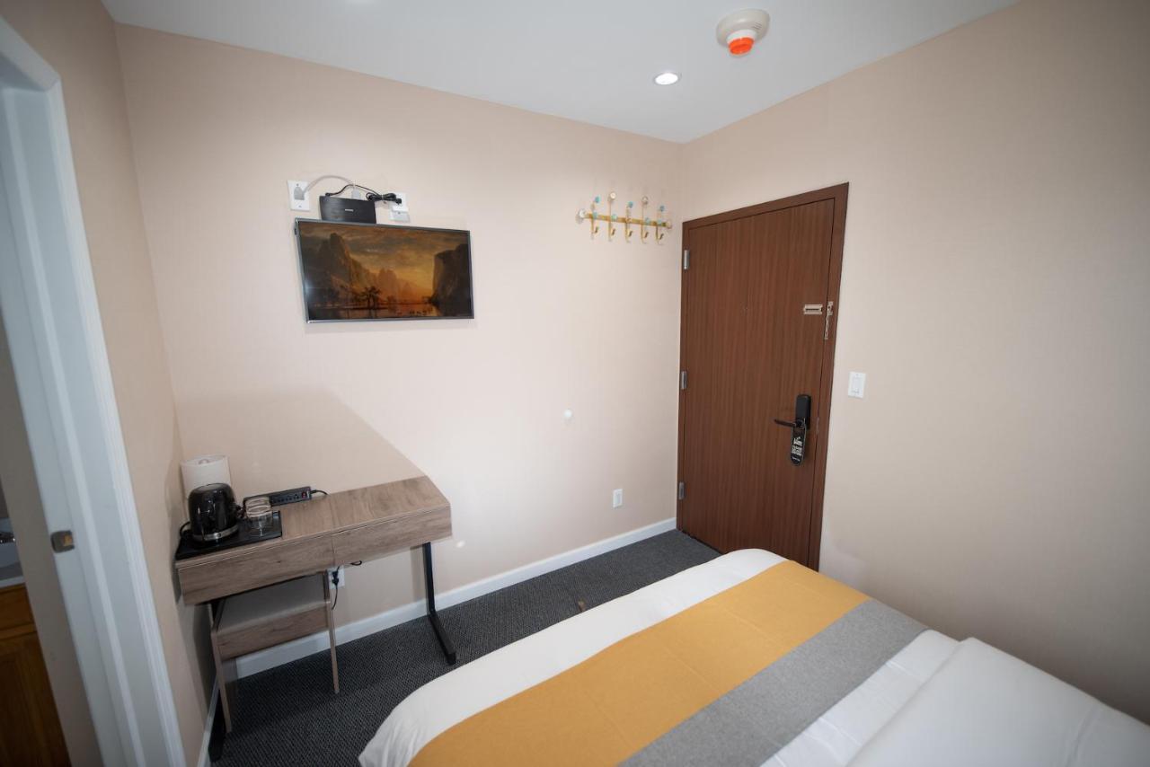 Flushing Garden Hotel New York Exterior photo